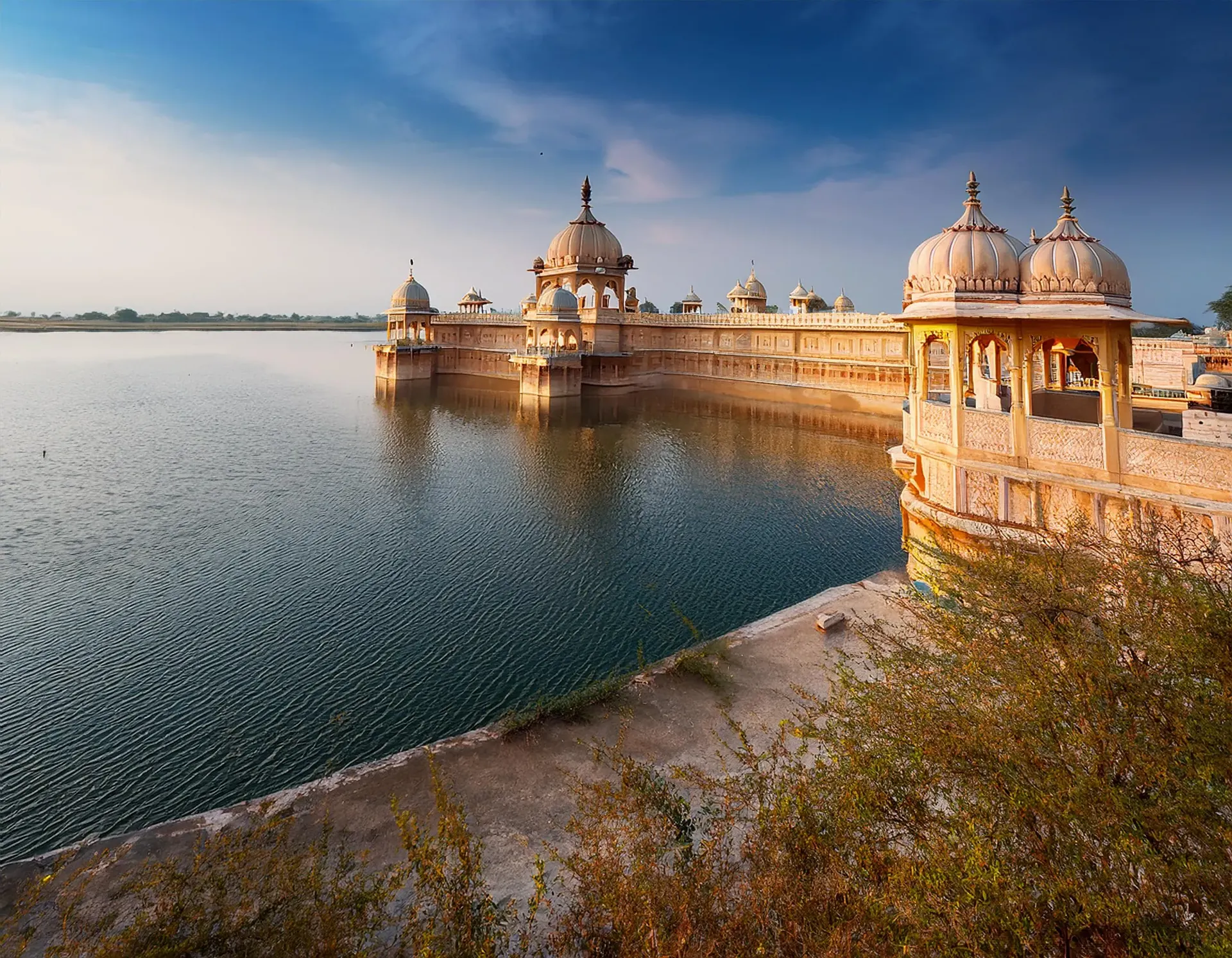 Narayan Sarovar & Koteshwar